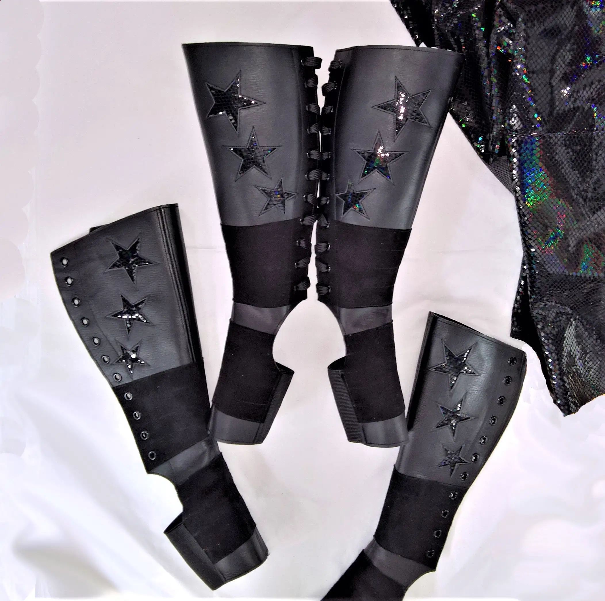 Black Aerial boots w/ 3 Black REFLECTIVE SNAKE PRINT STARS + Suede Grip