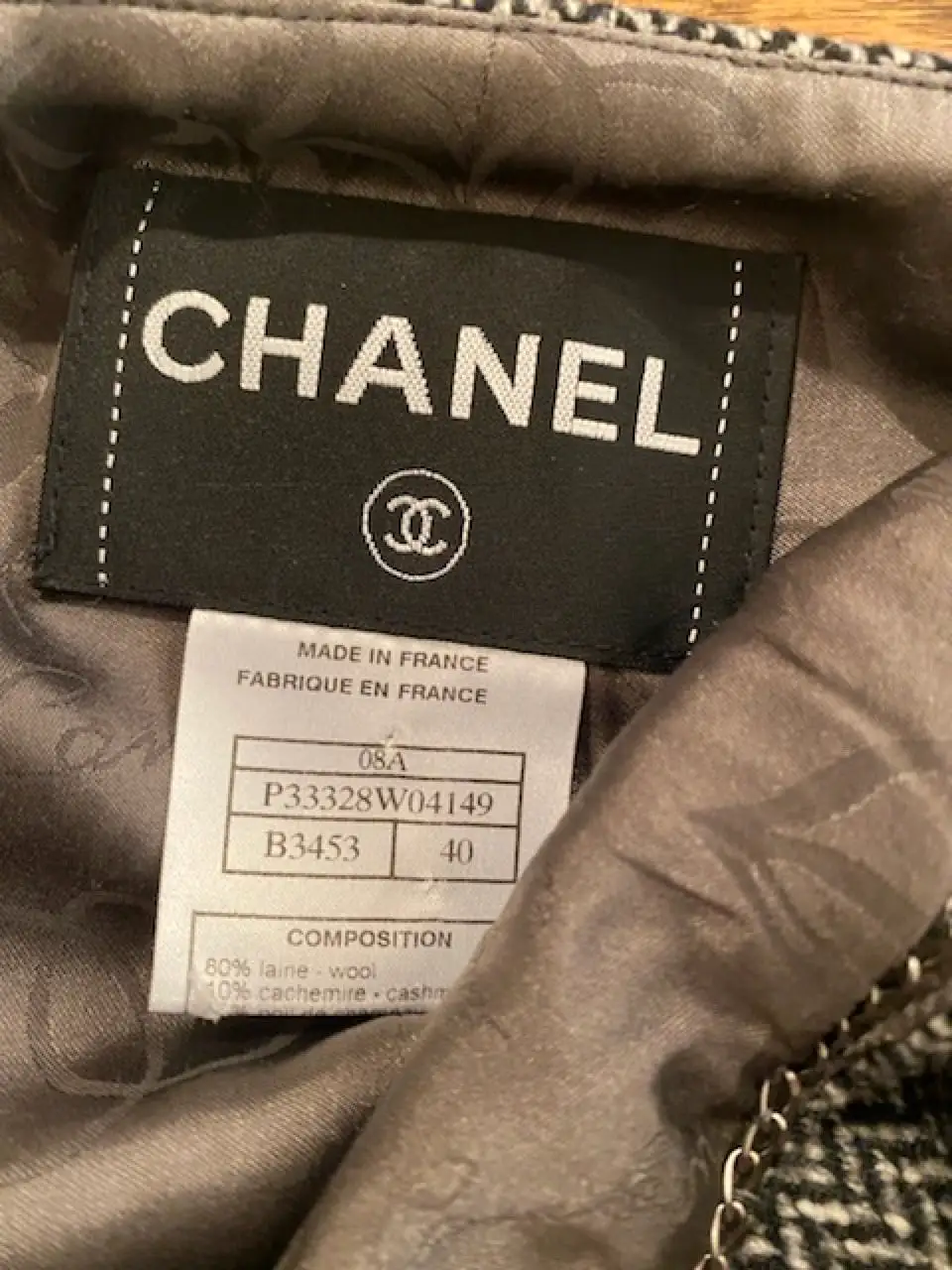 Chanel 08A 2008 Fall Collarless Herringbone Jacket with removable Cuffs FR 40 US 4