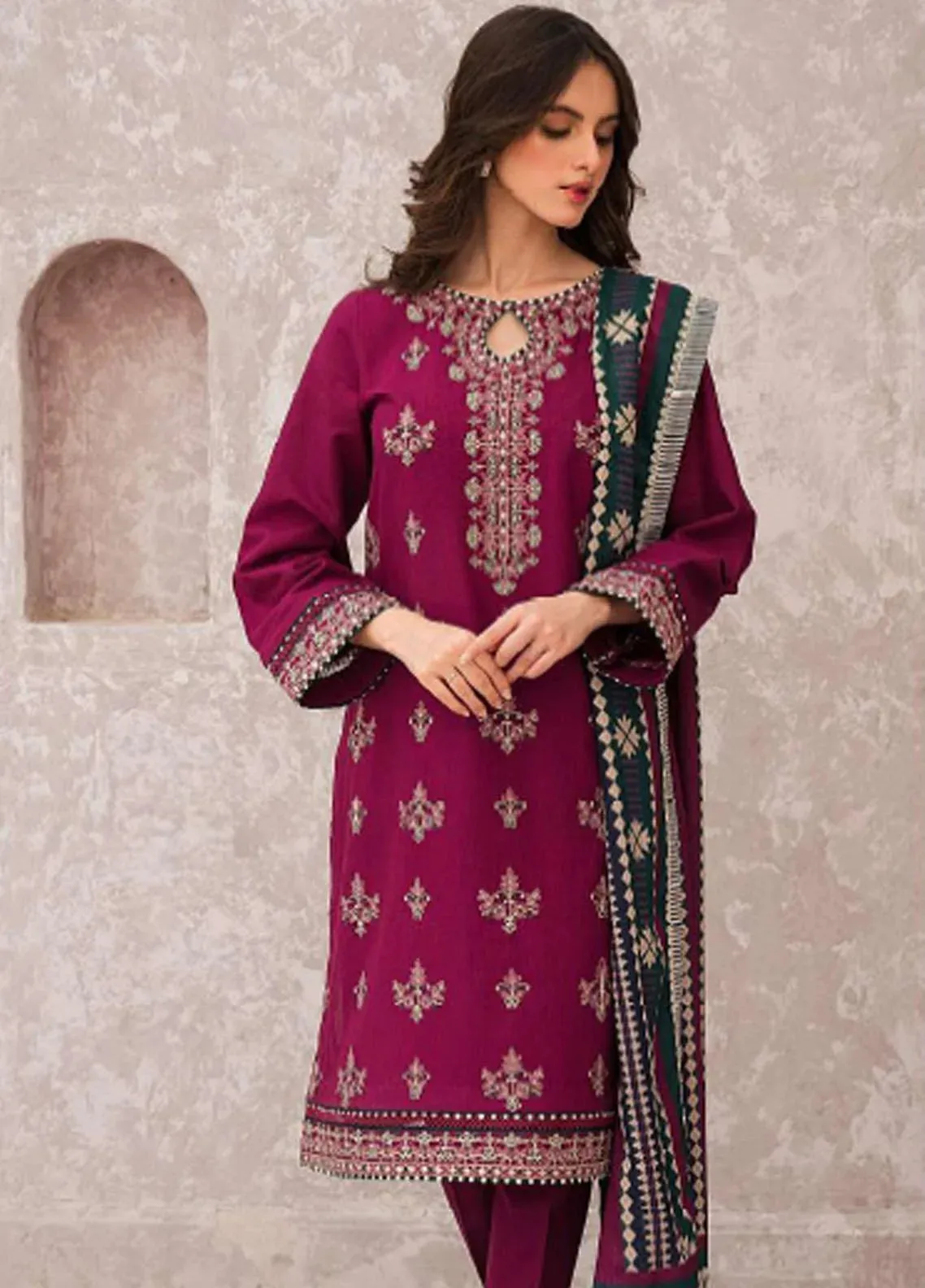 Dastak By Jazmin Unstitched Embroidered Khaddar 3Pc Suit D-02 Ziba