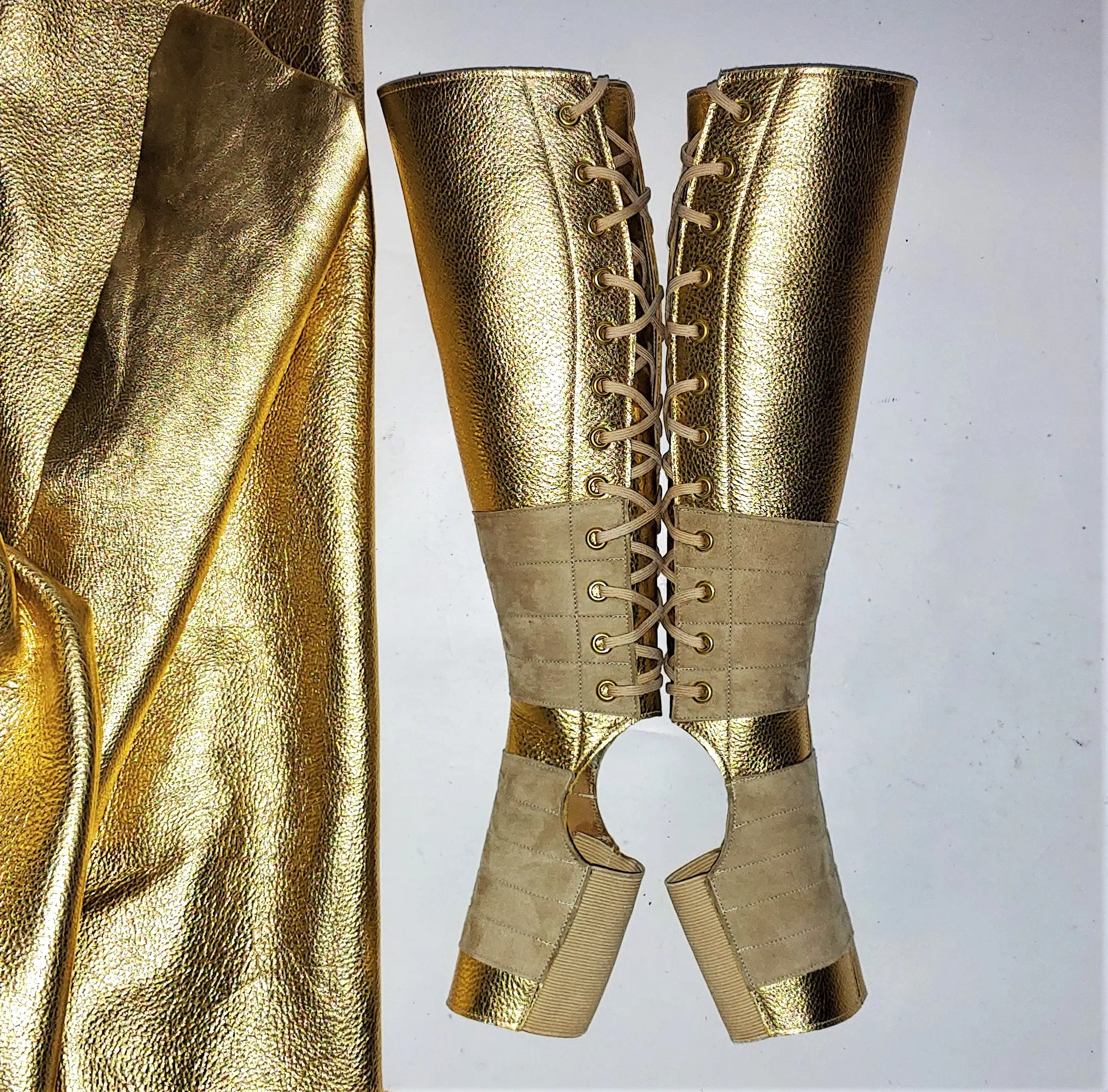 GOLD METALLIC Aerial boots w/ Suede Grip