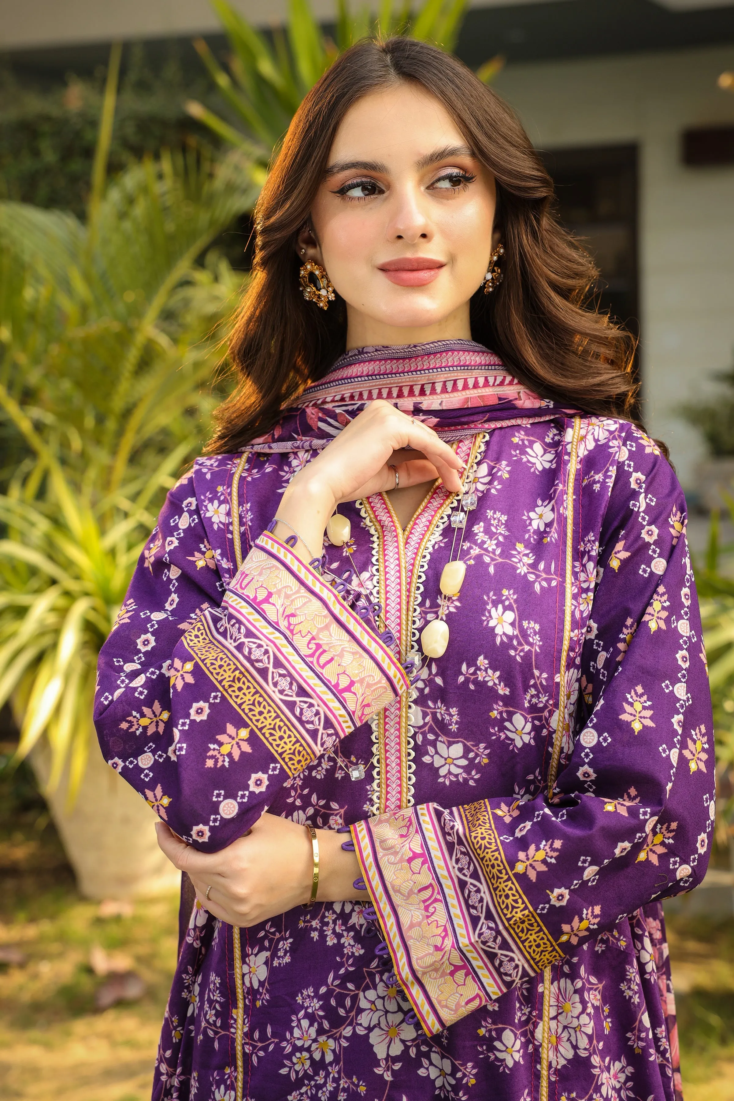 Komal Prints by Lakhany Unstitched Printed Lawn 3Pc Suit LG-IZ-0088-A