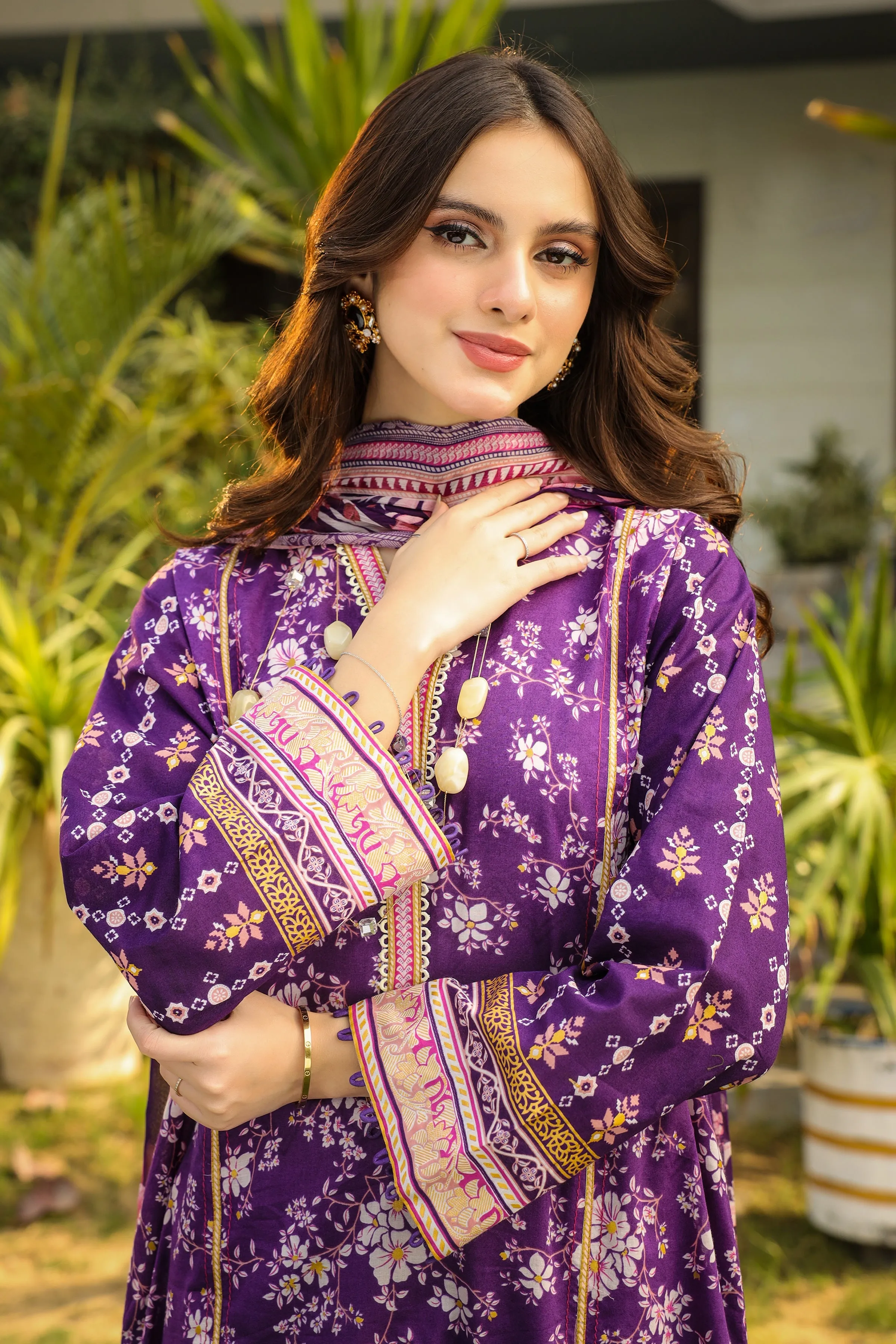 Komal Prints by Lakhany Unstitched Printed Lawn 3Pc Suit LG-IZ-0088-A