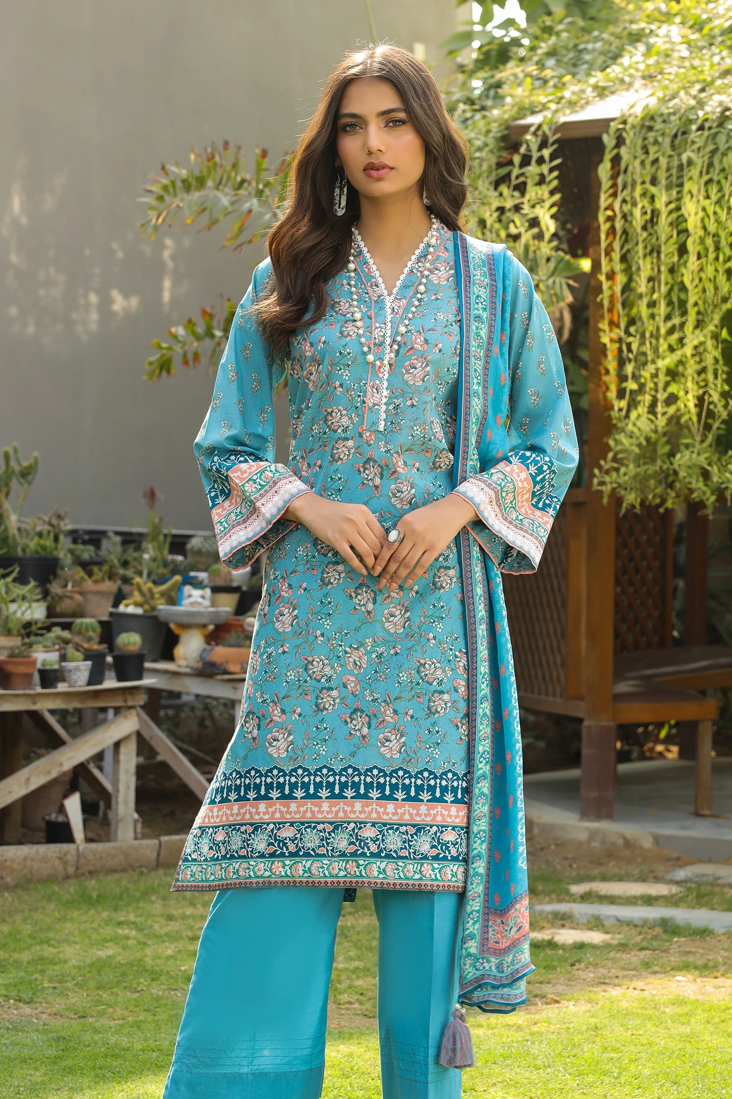 Komal Prints by Lakhany Unstitched Printed Lawn 3Pc Suit LG-IZ-0147-A