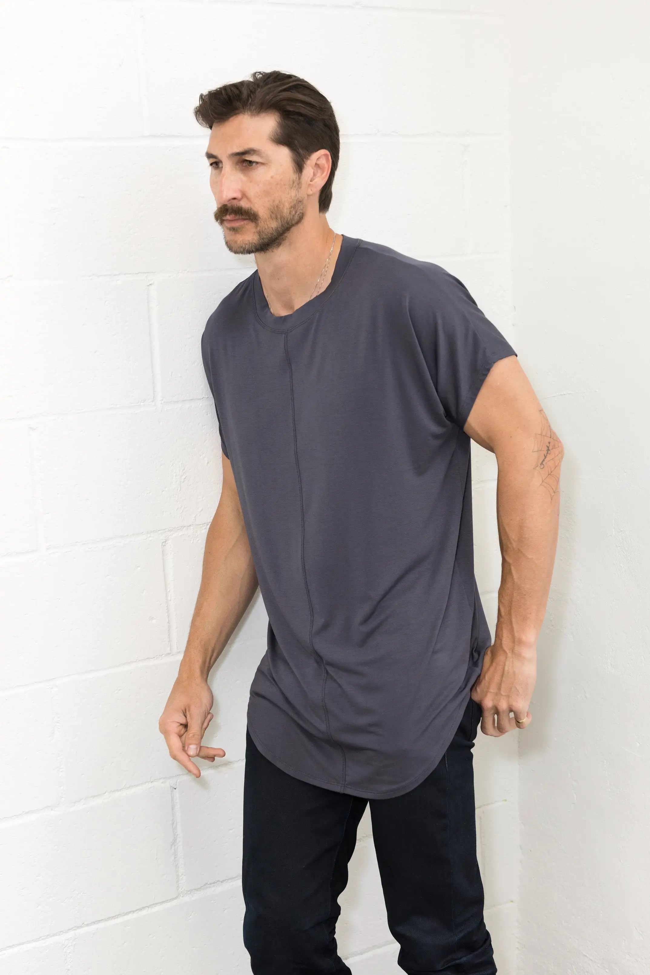 Men's Modal Center Stitch Curved Bottom Crew Neck Tee