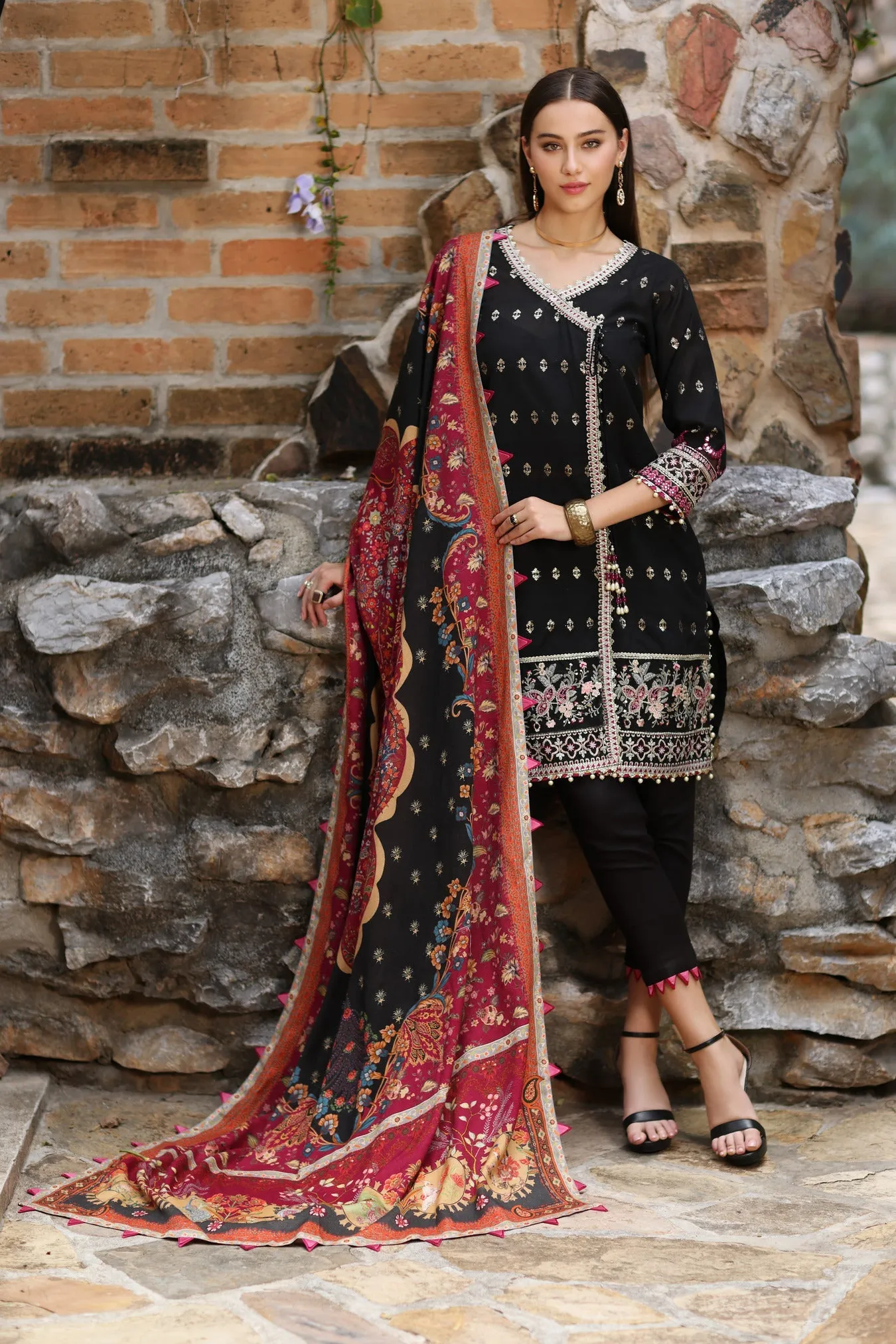 Noor by Saadia Asad Embroidered Karandi Unstitched 3Pc Suit D-09