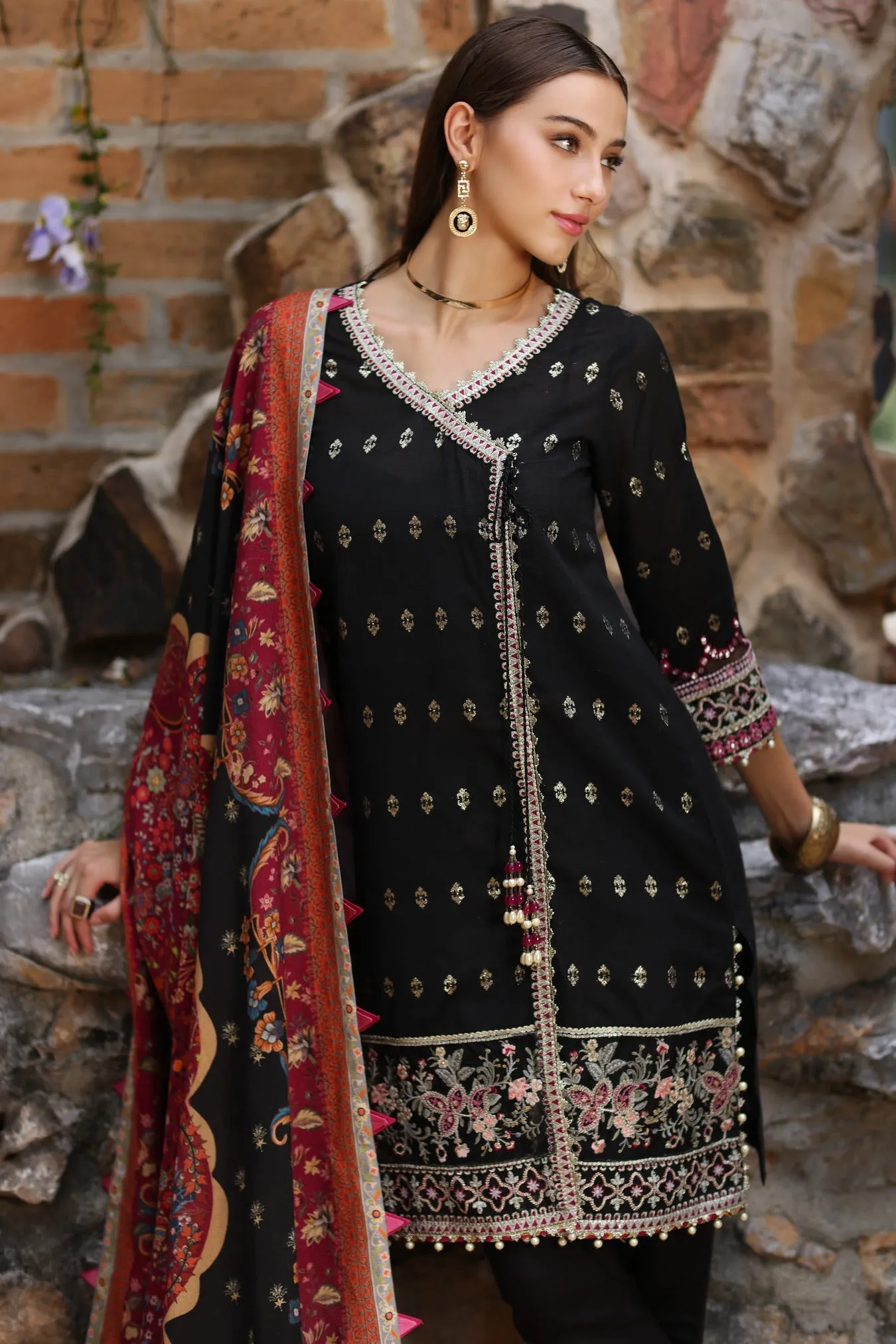 Noor by Saadia Asad Embroidered Karandi Unstitched 3Pc Suit D-09