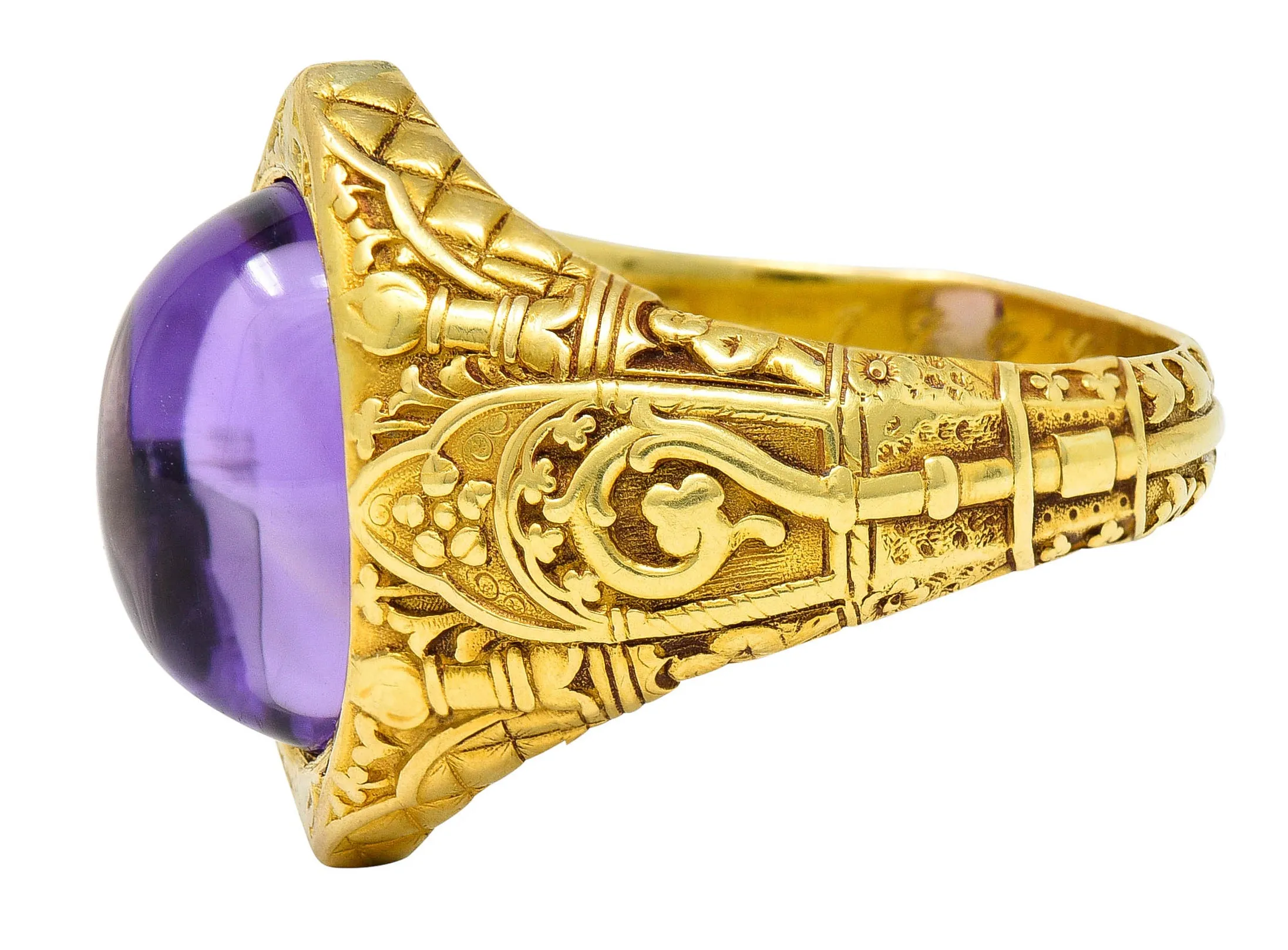 Tiffany & Co. Amethyst Cabochon 18 Karat Gold Bishop Ecclesiastical Men’s Antique Ring