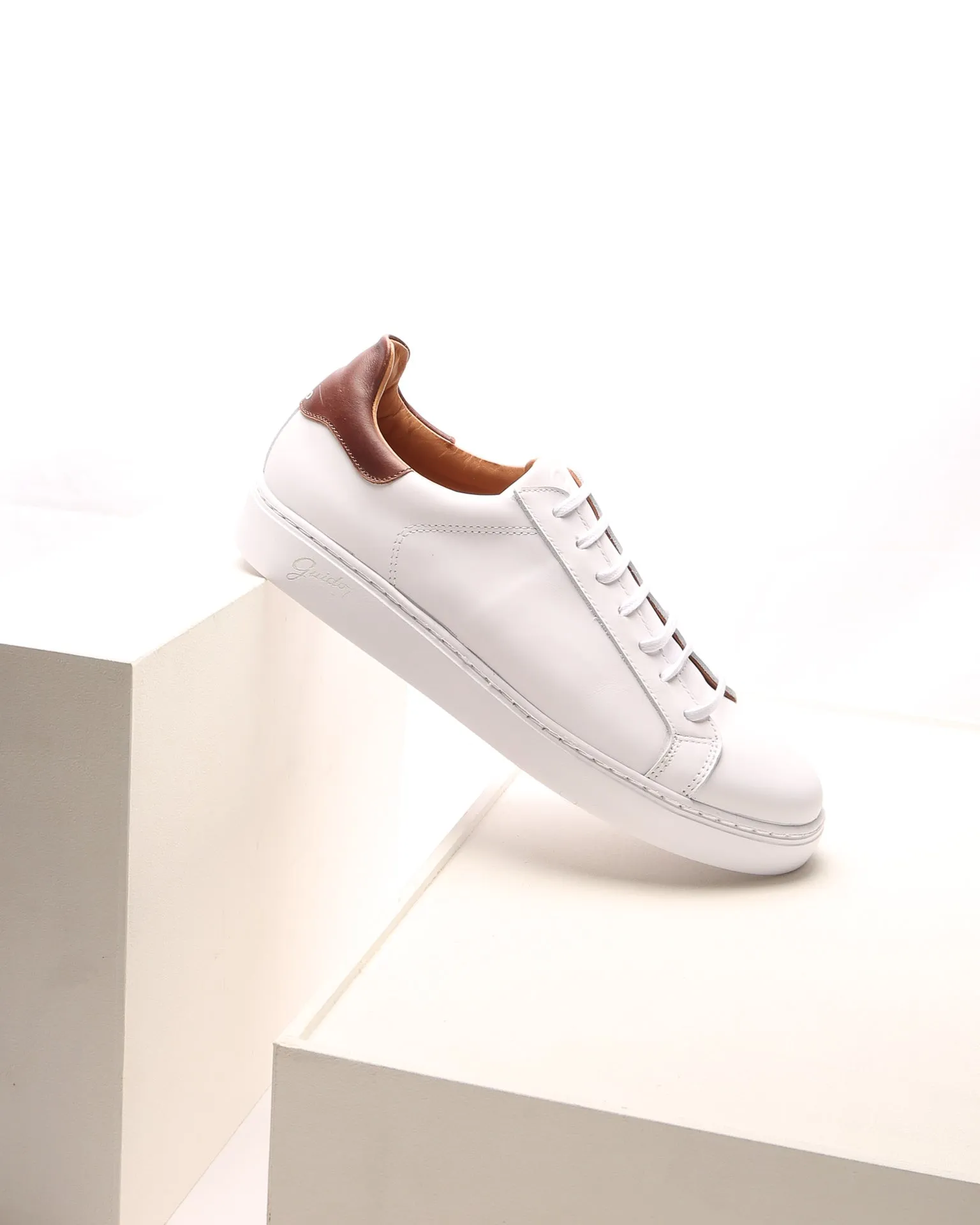 Urban 2233 White