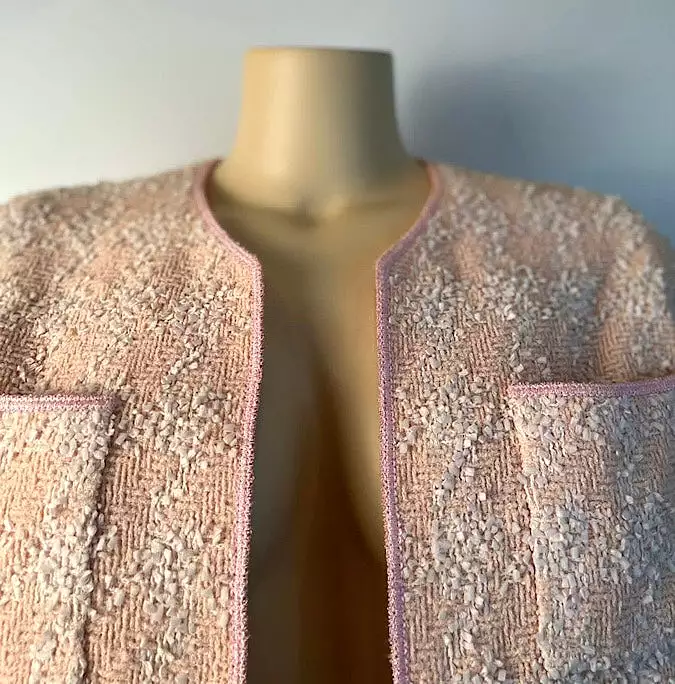 Vintage Chanel 96P 1996 Spring Pink and Creme Jacket FR 48 US 12/14