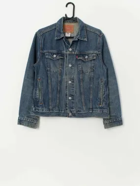 Vintage Levis denim trucker jacket in mid blue – Small / Medium