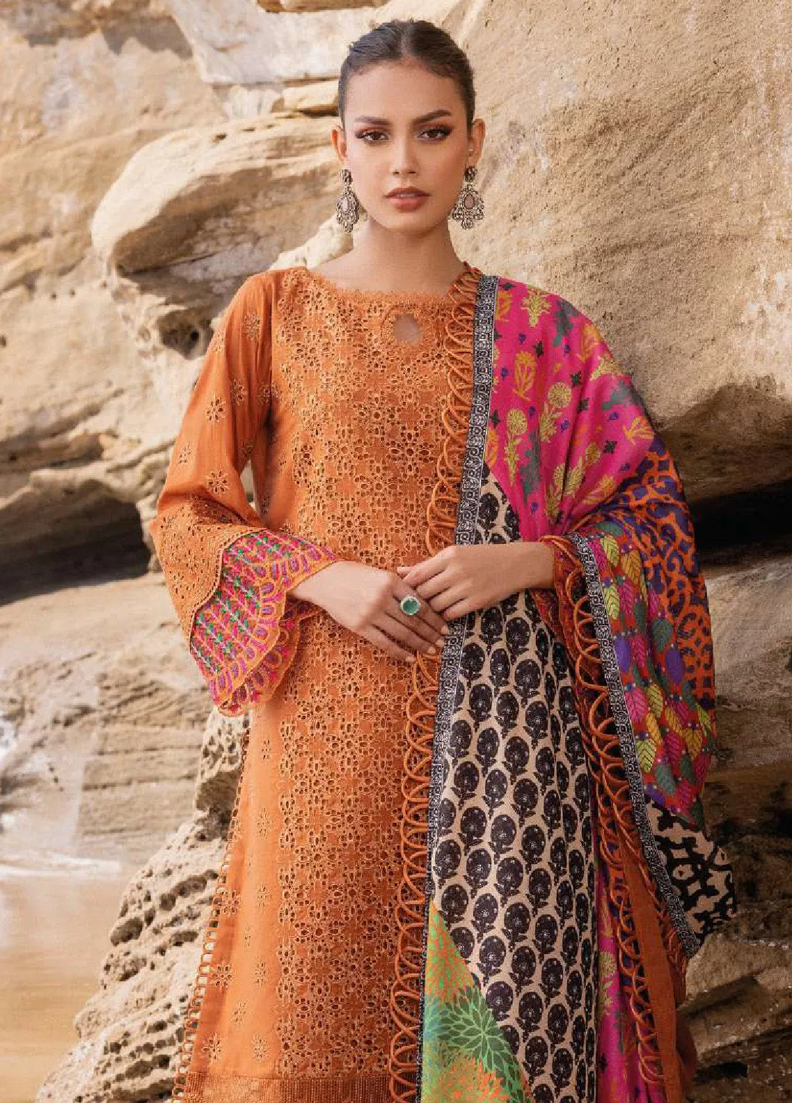 Zainab Chottani Embroidered Lawn Unstitched 3 Piece Suit - ZC24CL 4A NAYSA